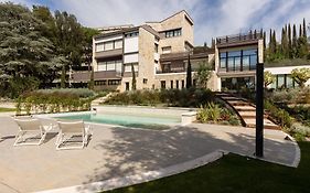 Guesthost - Exclusive Perugia Getaway - Apartments With Shared Pool & Parking